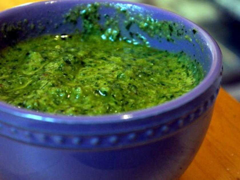 Koriander-Walnuss-Pesto - Rezept mit Bild - kochbar.de