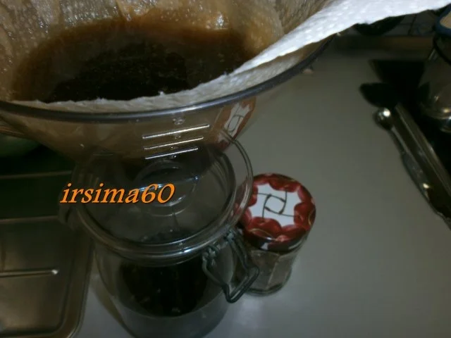 Rezept: Walnusslikör Bild Nr. 7 Walnusslikör - Rezept - Bild Nr. 7