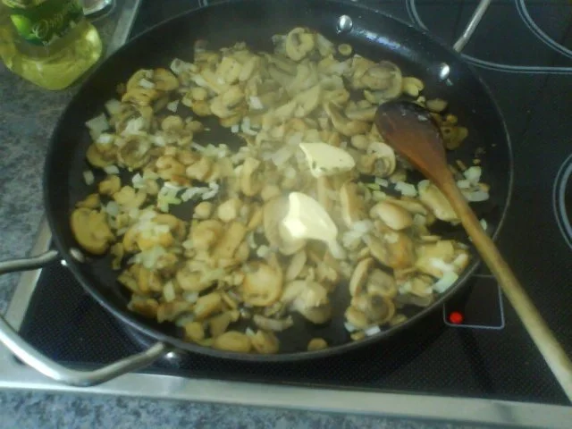 Rezept: Champignonomlette Bild Nr. 5 Champignonomlette - Rezept - Bild Nr. 5