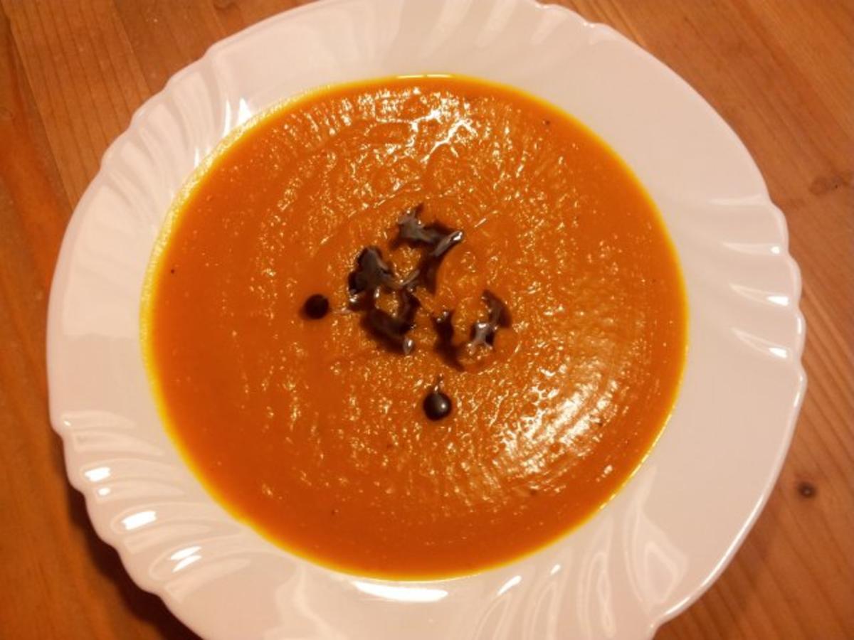 Kürbissuppe mit Ingwer und Sahnemeerettich - Rezept von franzel2104