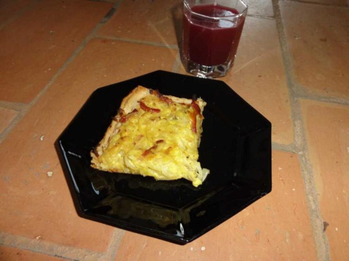 Bilder für Blätterteig-Zwiebelkuchen mit Speck - Rezept