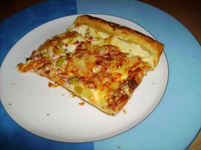 Rezept: Ruck-Zuck-Speckkuchen Bild Nr. 4 Ruck-Zuck-Speckkuchen - Rezept - Bild Nr. 4