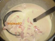 Nudeln mit einer Paprika - Schinken - Käsesoße - Rezept