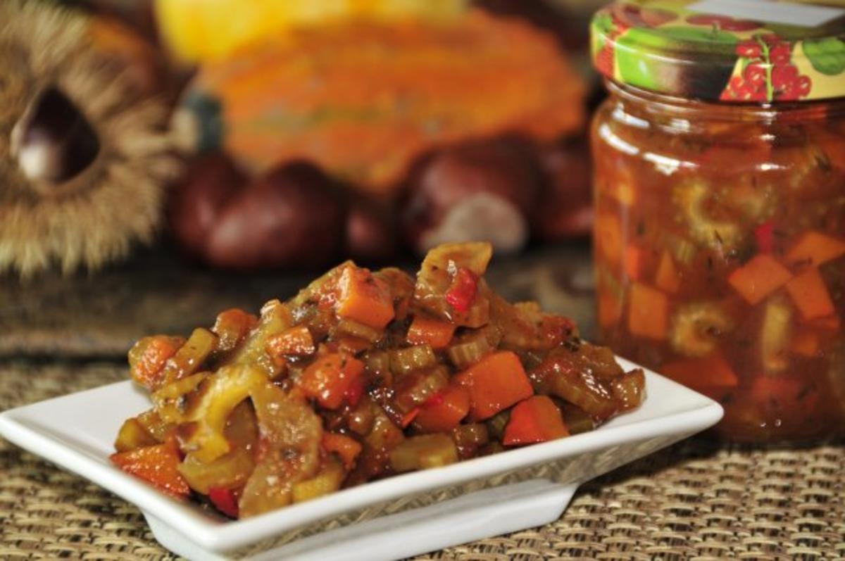 Stangensellerie-Kürbis-Relish - Rezept - kochbar.de
