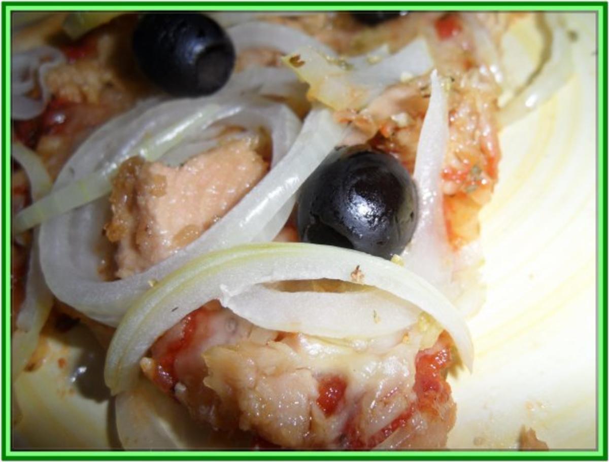 Pizza „Tonno con Cipolle" - Rezept - Bild Nr. 13