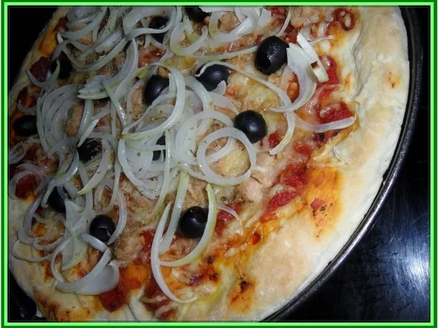 Pizza „Tonno con Cipolle" - Rezept - Bild Nr. 12