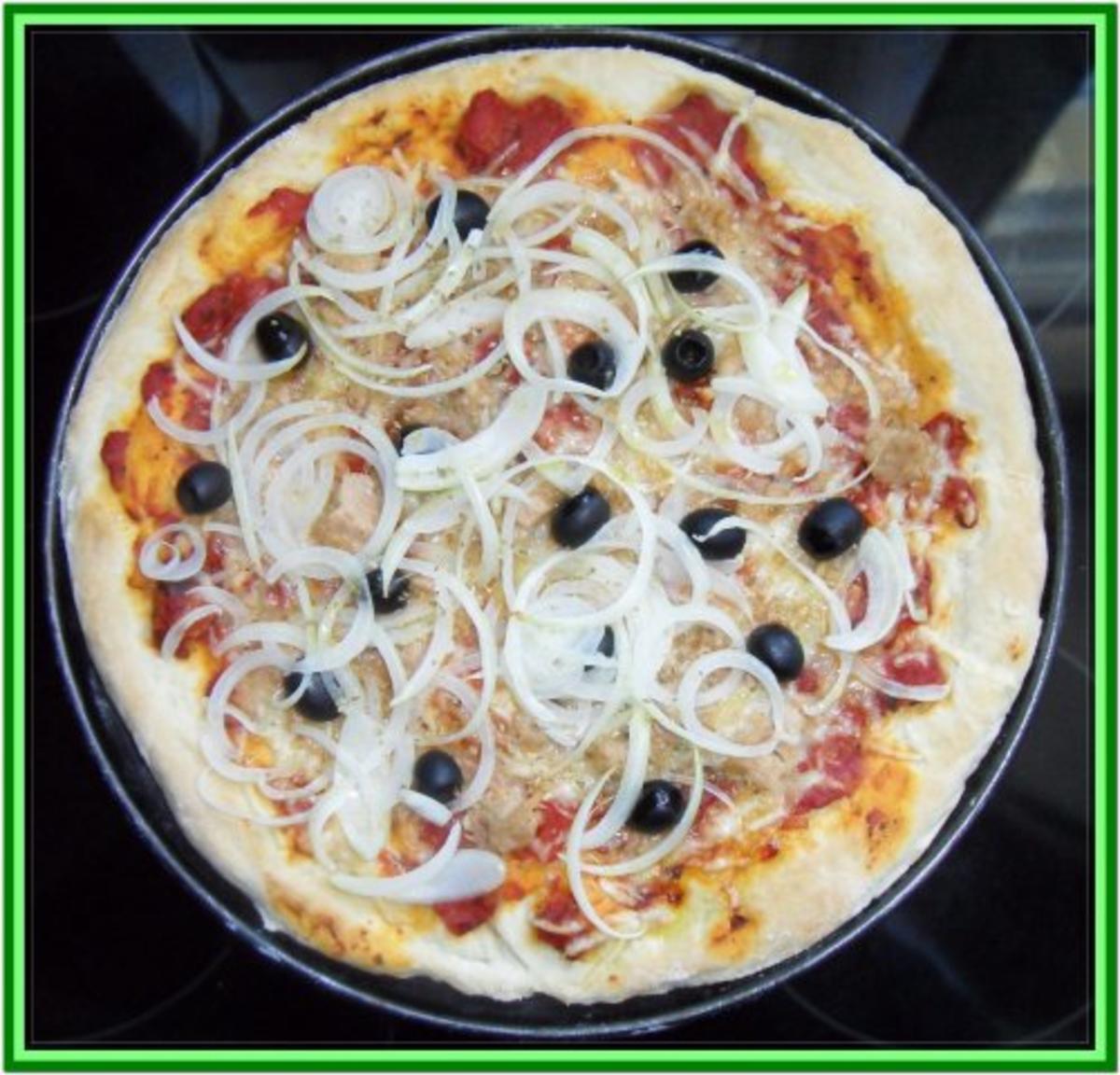 Pizza „Tonno con Cipolle" - Rezept - Bild Nr. 10