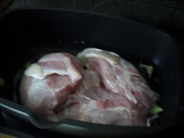 Spanferkelkeule Nr. 2 mit Gemüse - Rezept