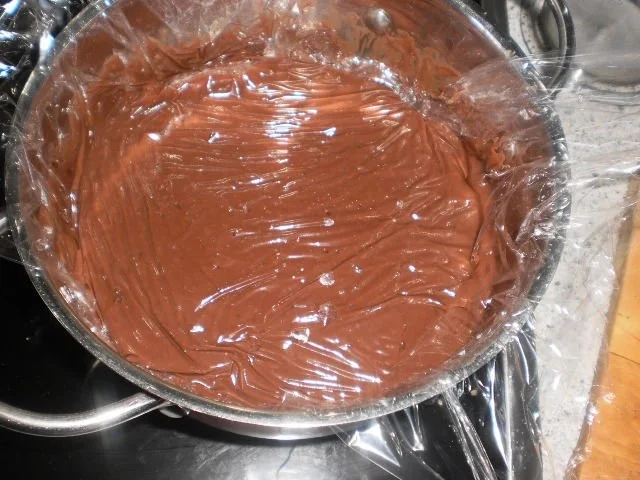 Schokopudding mit Baiser und Preiselbeeren - Rezept - Bild Nr. 6