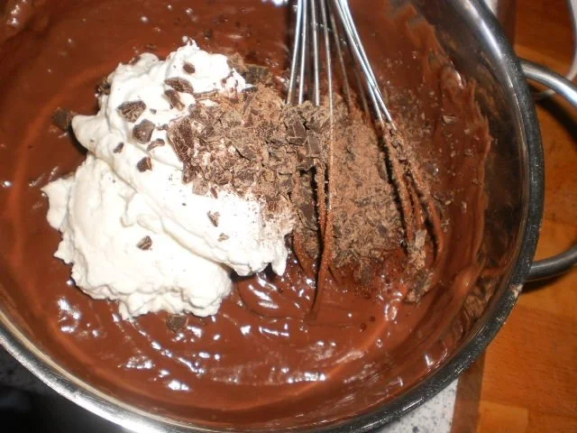 Schokopudding mit Baiser und Preiselbeeren - Rezept - Bild Nr. 7