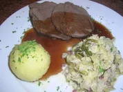 Hirschbraten in der Lebkuchensauce mit Sahnewirsing - Rezept