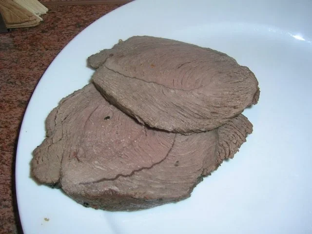 Rezept: Hirschbraten in der Lebkuchensauce mit Sahnewirsing Bild Nr. 5 Hirschbraten in der Lebkuchensauce mit Sahnewirsing - Rezept - Bild Nr. 5