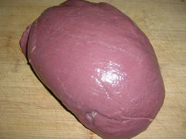 Rezept: Hirschbraten in der Lebkuchensauce mit Sahnewirsing Bild Nr. 6 Hirschbraten in der Lebkuchensauce mit Sahnewirsing - Rezept - Bild Nr. 6