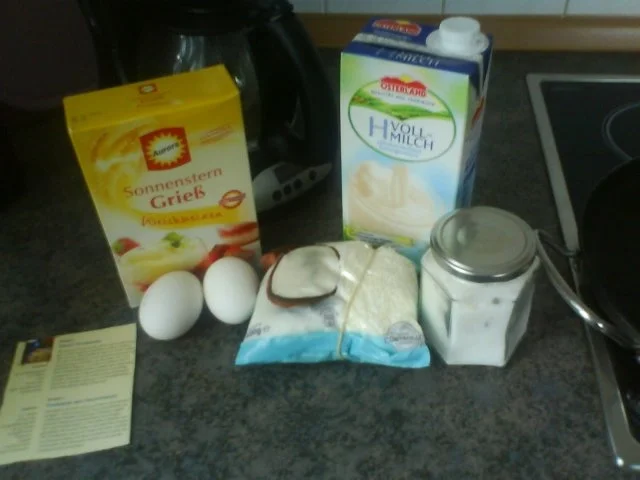 Rezept: Kokos-Grießschmarrn Bild Nr. 2 Kokos-Grießschmarrn - Rezept - Bild Nr. 2