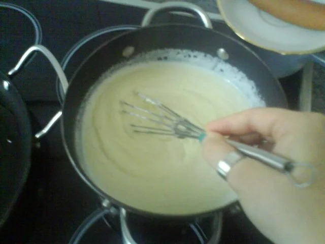 Rezept: Kokos-Grießschmarrn Bild Nr. 3 Kokos-Grießschmarrn - Rezept - Bild Nr. 3