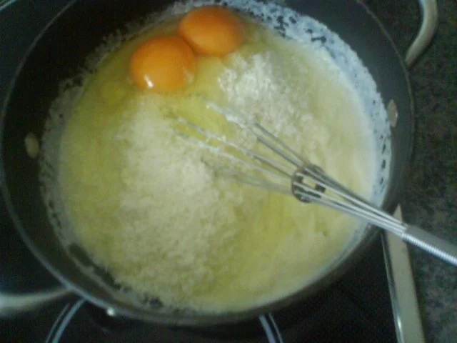 Rezept: Kokos-Grießschmarrn Bild Nr. 4 Kokos-Grießschmarrn - Rezept - Bild Nr. 4