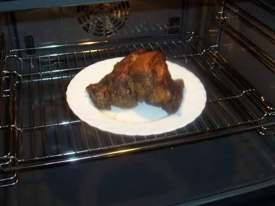 Feiner Rinderbraten mit Buttergemüse und Petersilienkartoffeln - Rezept - Bild Nr. 3