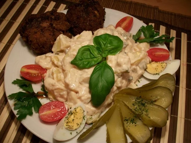 Rezept: Buletten mit Pellkartoffelsalat...... Bild Nr. 4 Buletten mit Pellkartoffelsalat...... - Rezept - Bild Nr. 4