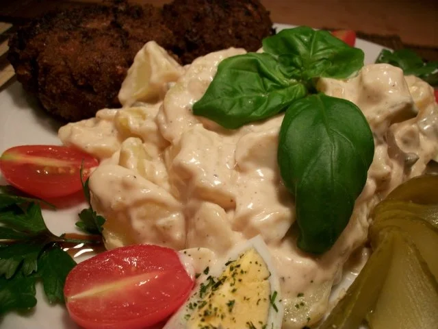 Rezept: Buletten mit Pellkartoffelsalat...... Bild Nr. 6 Buletten mit Pellkartoffelsalat...... - Rezept - Bild Nr. 6