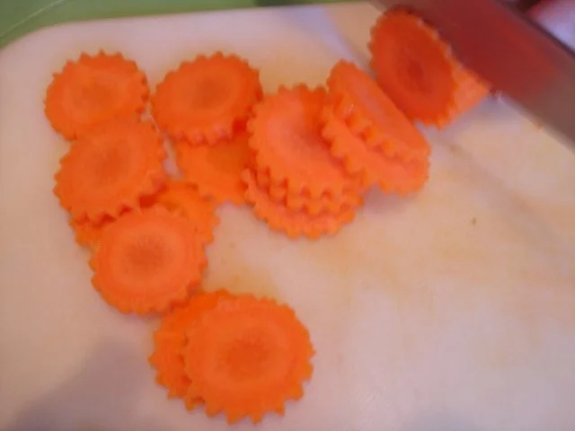 Rezept: Möhrenblütengemüse Bild Nr. 9 Möhrenblütengemüse - Rezept - Bild Nr. 9