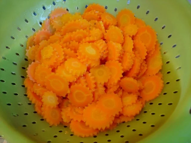 Rezept: Möhrenblütengemüse Bild Nr. 12 Möhrenblütengemüse - Rezept - Bild Nr. 12