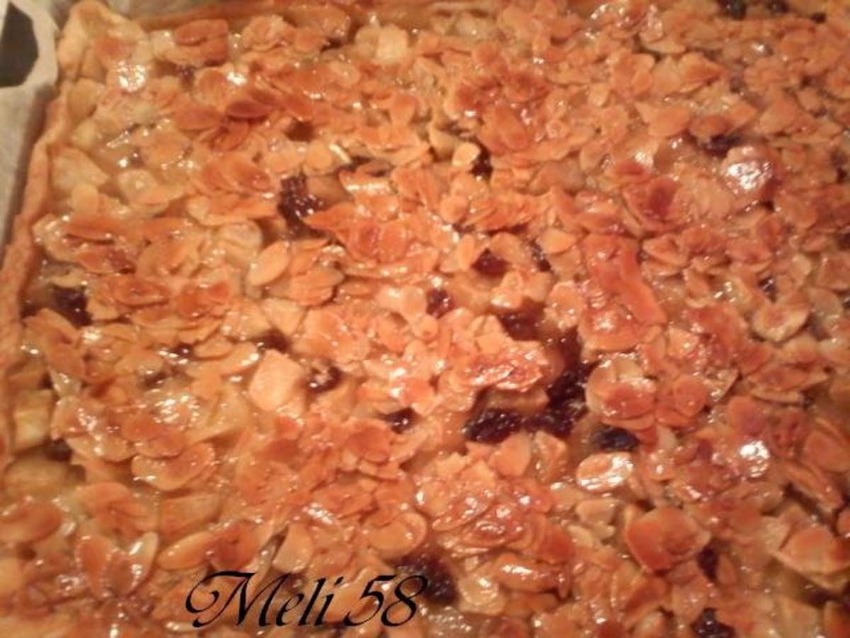 Backen: Apfelblechkuchen mit Bienenstichglasur - Rezept - Bild Nr. 3