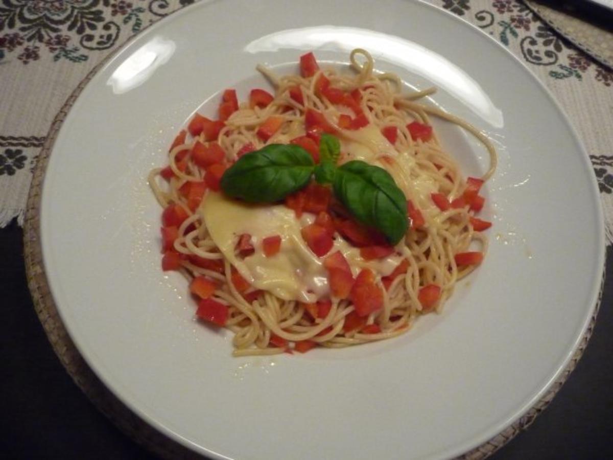 Pasta : Spaghetti aglio e olio mit Paprika und Chilli - Rezept