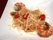 Rezept: Gambas in Knoblauch auf Chili-Spaghettini Gambas in Knoblauch auf Chili-Spaghettini - Rezept