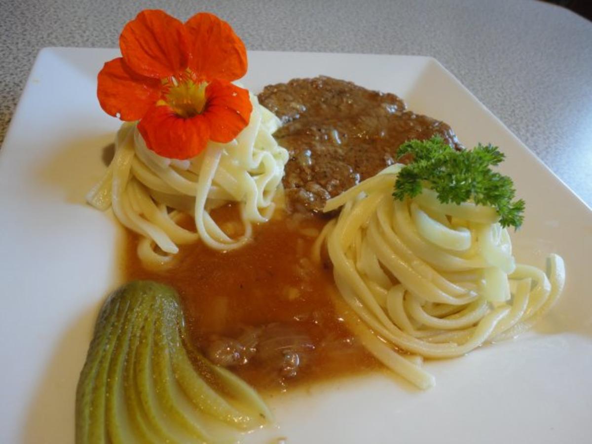 Rostbraten mit Zwiebel Sauce - Rezept - Bild Nr. 8