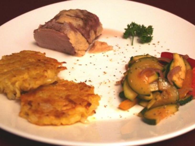 Lende im Parmesanmantel mit Rosmarin-Kartoffel-Plätzchen und Gemüse ...