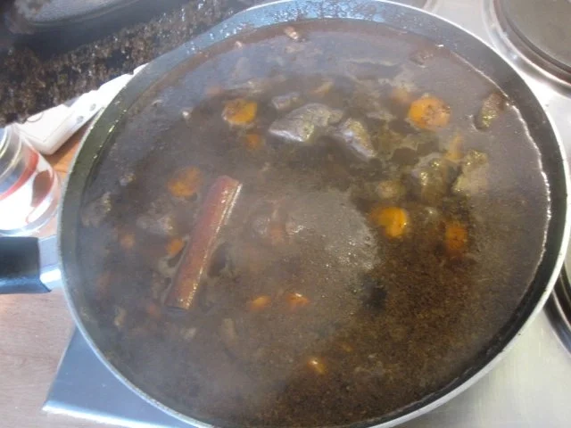 Rezept: Schokonudeln mit Rindergulasch Bild Nr. 3 Schokonudeln mit Rindergulasch - Rezept - Bild Nr. 3