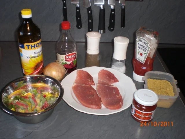 Rezept: Schweinefleisch süß-sauer Bild Nr. 2 Schweinefleisch süß-sauer - Rezept - Bild Nr. 2