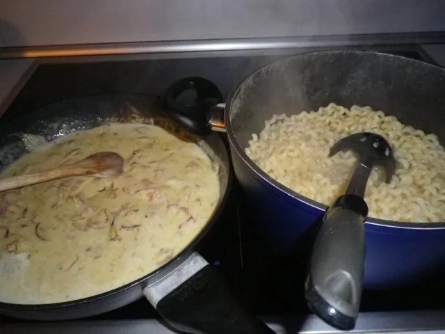 Nudeln - in Pestosauce - Rezept - Bild Nr. 2