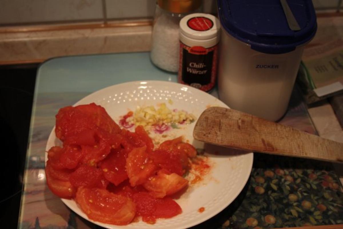 Fleisch, Rind: Rindermedailons an Tomatenpasto und Blätter-Pilz-Muffins - Rezept - Bild Nr. 4