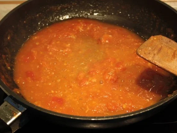 Fleisch, Rind: Rindermedailons an Tomatenpasto und Blätter-Pilz-Muffins - Rezept - Bild Nr. 5