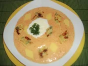 Möhrensuppe mit Käseflädle - Rezept