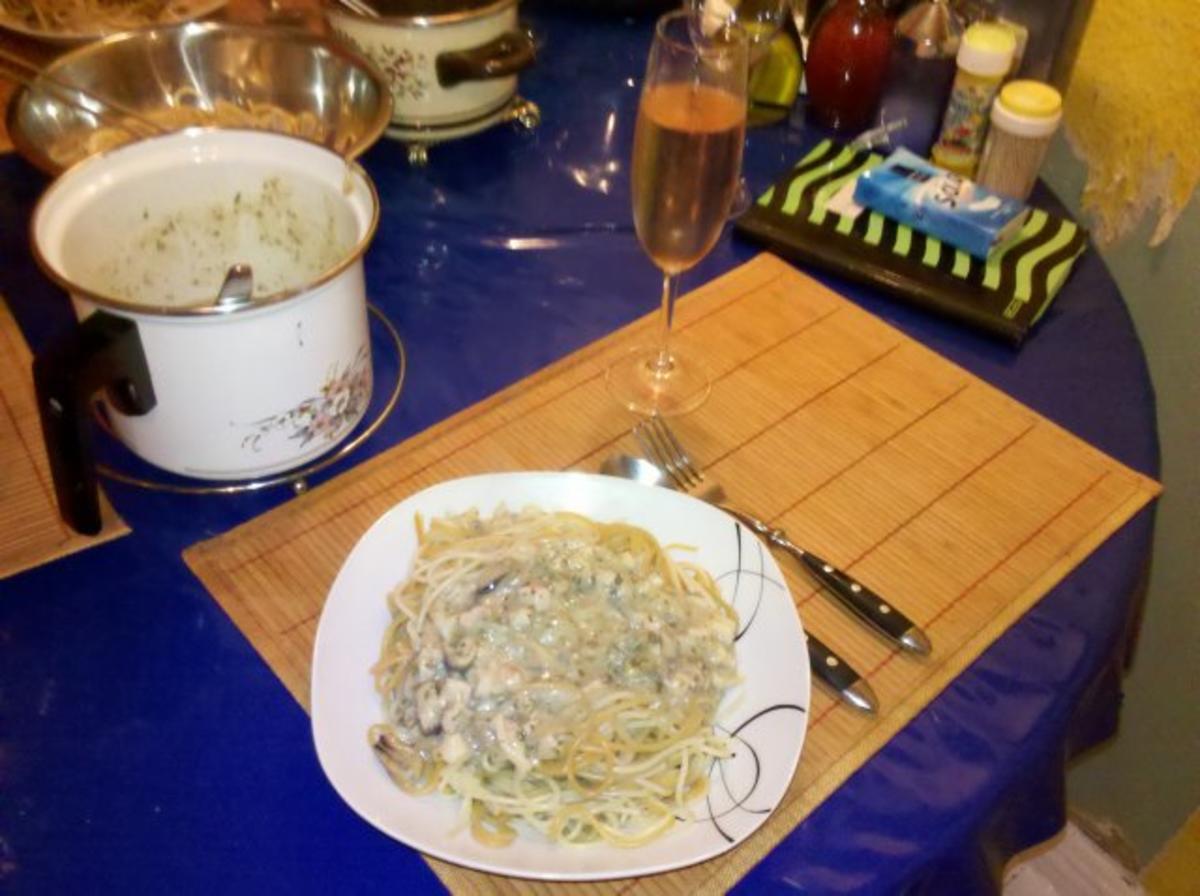 Fisch: Meeresfrüchte-Sahne auf Spaghettis - Rezept - Bild Nr. 7