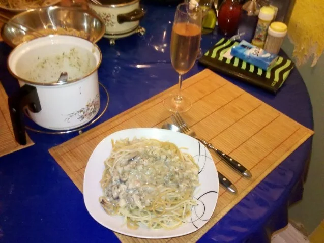 Fisch: Meeresfrüchte-Sahne auf Spaghettis - Rezept - Bild Nr. 7