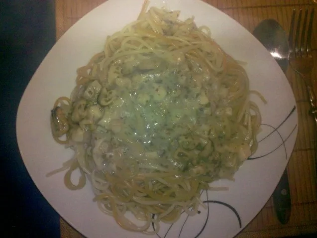 Fisch: Meeresfrüchte-Sahne auf Spaghettis - Rezept - Bild Nr. 8