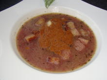 Suppe vom roten Zwiebel mit Zimtcroutons und Balsamicoschaum - Rezept - Bild Nr. 2