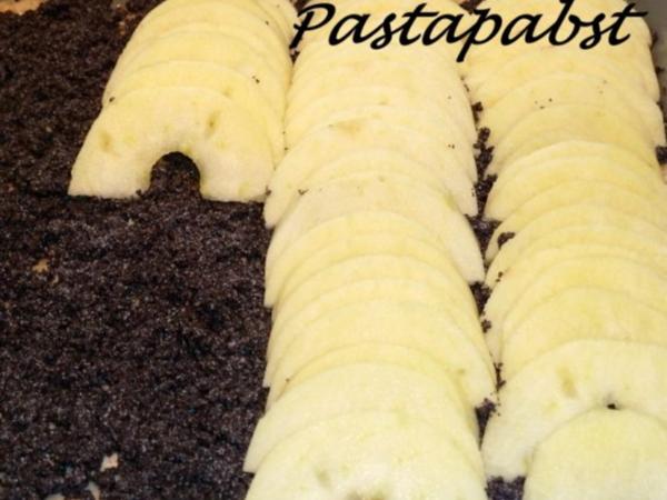 Apfel Blechkuchen mit Pudding und Mohn - einfach - von Pastapabst