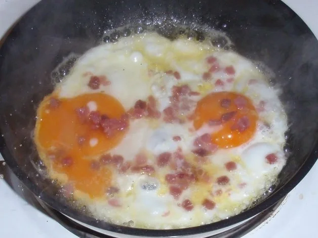 Sahniges Bauernmahl mit Spiegeleier - Rezept - Bild Nr. 6