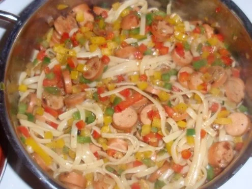 Würstl-Paprika-Nudeltopf - Rezept - Bild Nr. 7