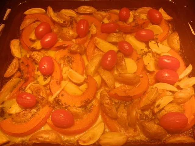 Kürbis-Kartoffelgemüse aus dem Backofen - Rezept