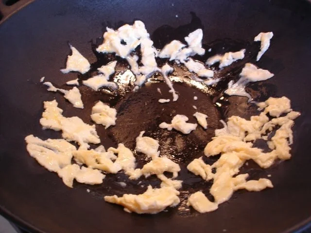 Gebackene Hähnchenbrustfilets mit Erdnusssauce und Gemüsereis - Rezept - Bild Nr. 20