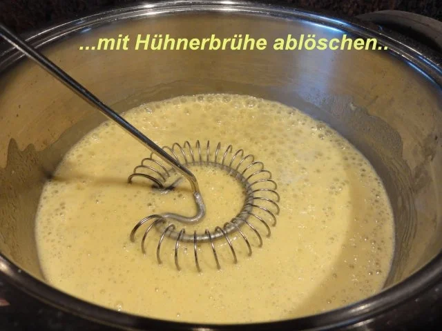 Geflügel:   HÜHNERFRIKASSEE an Safranreis - Rezept - Bild Nr. 4