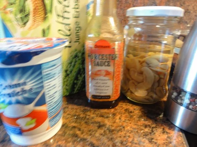 Geflügel:   HÜHNERFRIKASSEE an Safranreis - Rezept - Bild Nr. 5