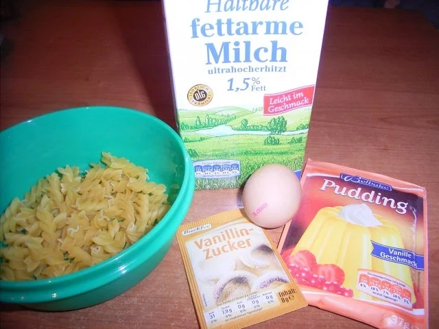 Rezept: Schwiegermutti's Puddingsuppe Schwiegermutti's Puddingsuppe - Rezept