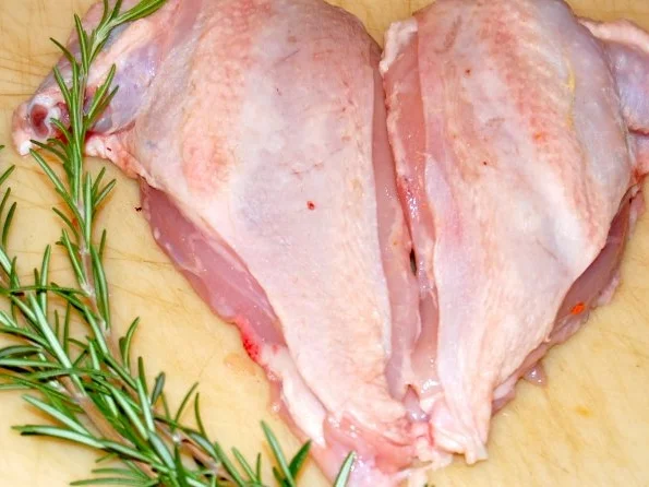 Rezept: POULARDENBRUST AUF SENF - LINSEN Bild Nr. 10 POULARDENBRUST AUF SENF - LINSEN - Rezept - Bild Nr. 10