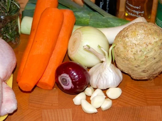 Rezept: POULARDENBRUST AUF SENF - LINSEN Bild Nr. 3 POULARDENBRUST AUF SENF - LINSEN - Rezept - Bild Nr. 3